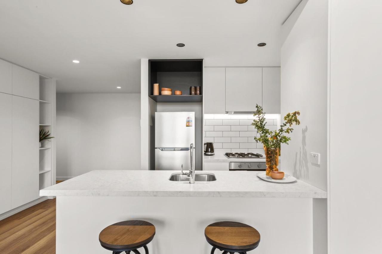 Rambla At Solarino House Aparthotel เมลเบิร์น ภายนอก รูปภาพ