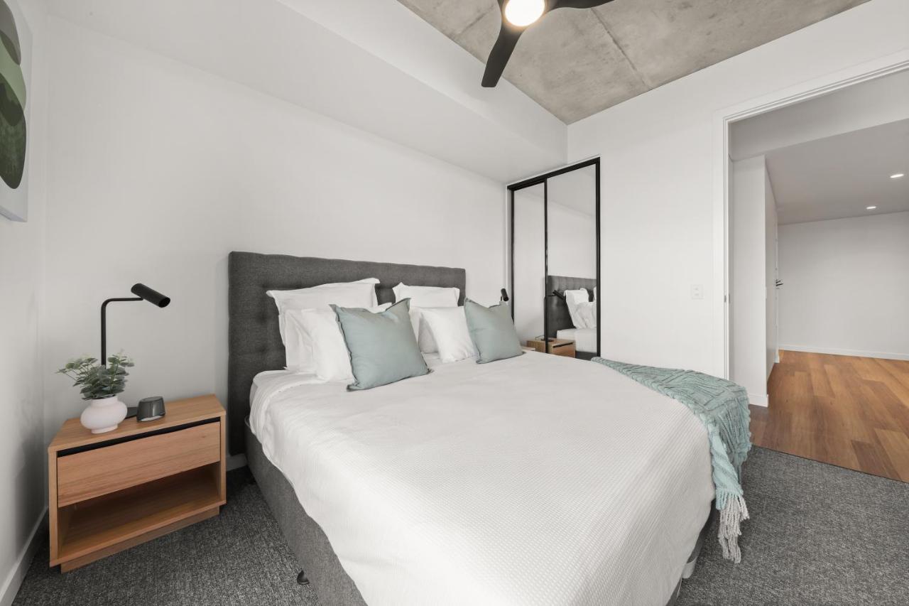 Rambla At Solarino House Aparthotel เมลเบิร์น ภายนอก รูปภาพ