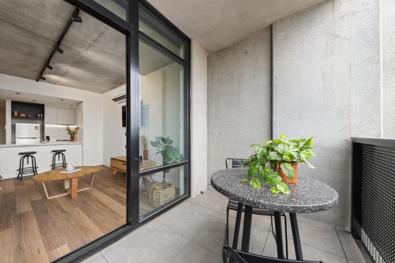 Rambla At Solarino House Aparthotel เมลเบิร์น ภายนอก รูปภาพ